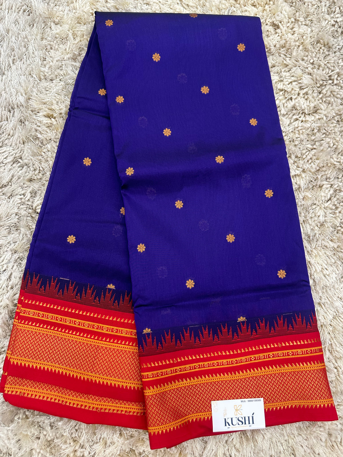 Ilkal pattu small buta with temple Border saree