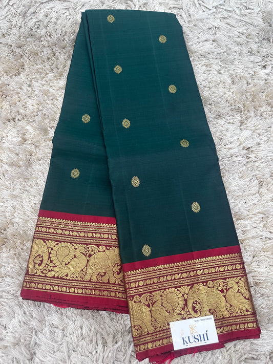 Dark green vintage kanjivaram pattu saree