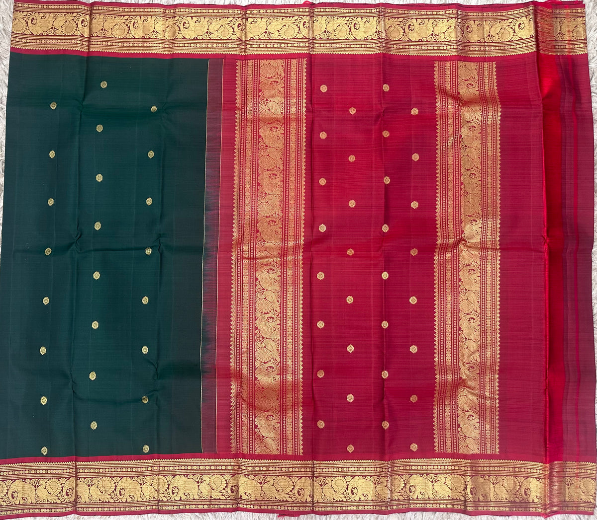 Dark green vintage kanjivaram pattu saree