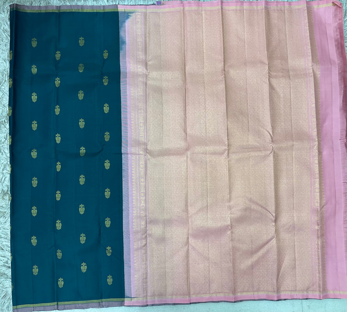 Kanchi Pattu Border Less Sarees