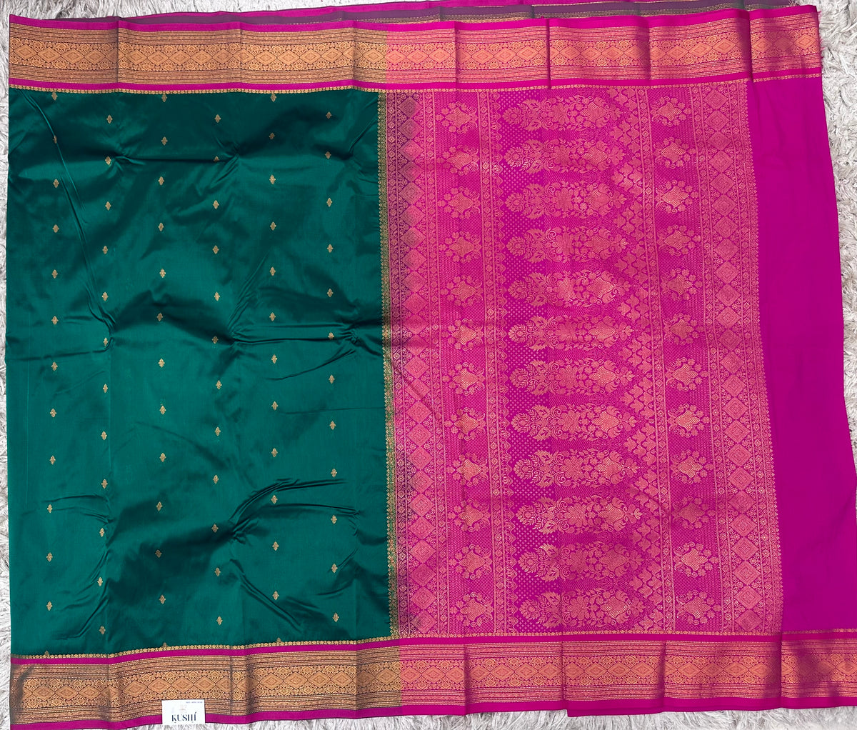 Ilkal Pattu with Traditional Border Saree