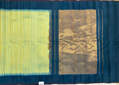 Gadwal pattu plain border saree