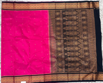Ilkal Pattu with Traditional Border Saree