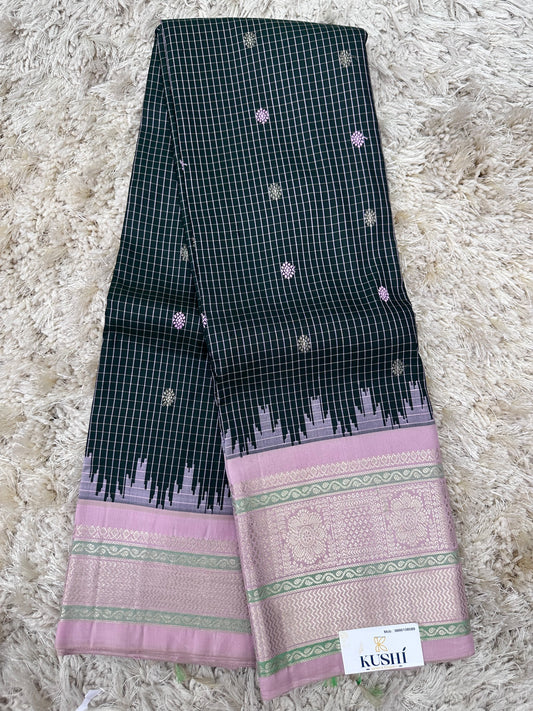 Gadwal Pattu with Big Kanchi Border Saree
