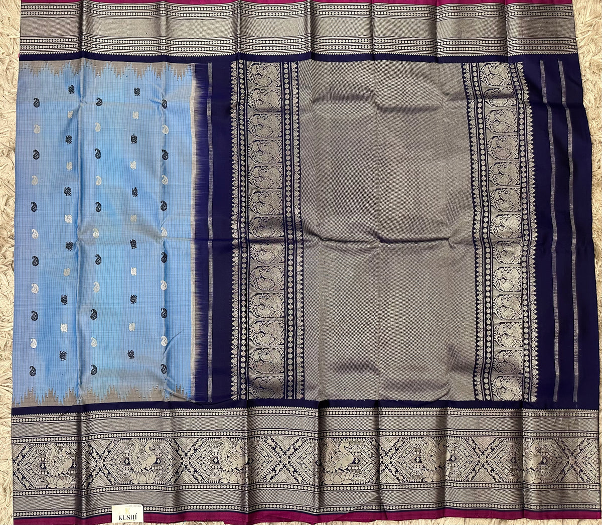 Gadwal Pattu with Big Kanchi Border Saree