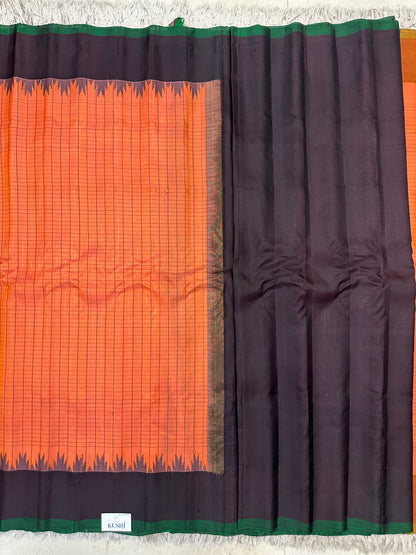 Gadwal pattu checks with plain temple border saree