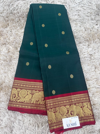 Dark green vintage kanjivaram pattu saree