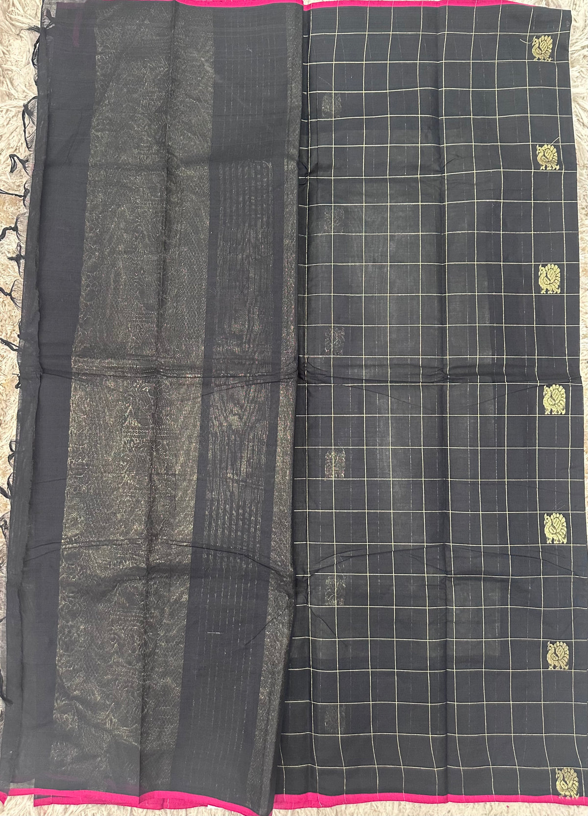 Black Checks Kanchi Wotton Saree with Rich Pallu