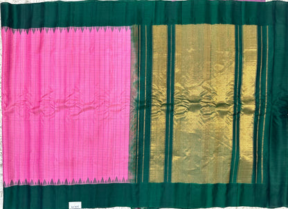Pink checks with green plain border Gadwal pattu saree