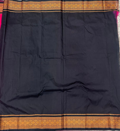 Ilkal Pattu with Traditional Border Saree