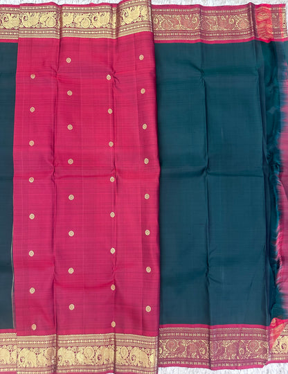 Dark green vintage kanjivaram pattu saree
