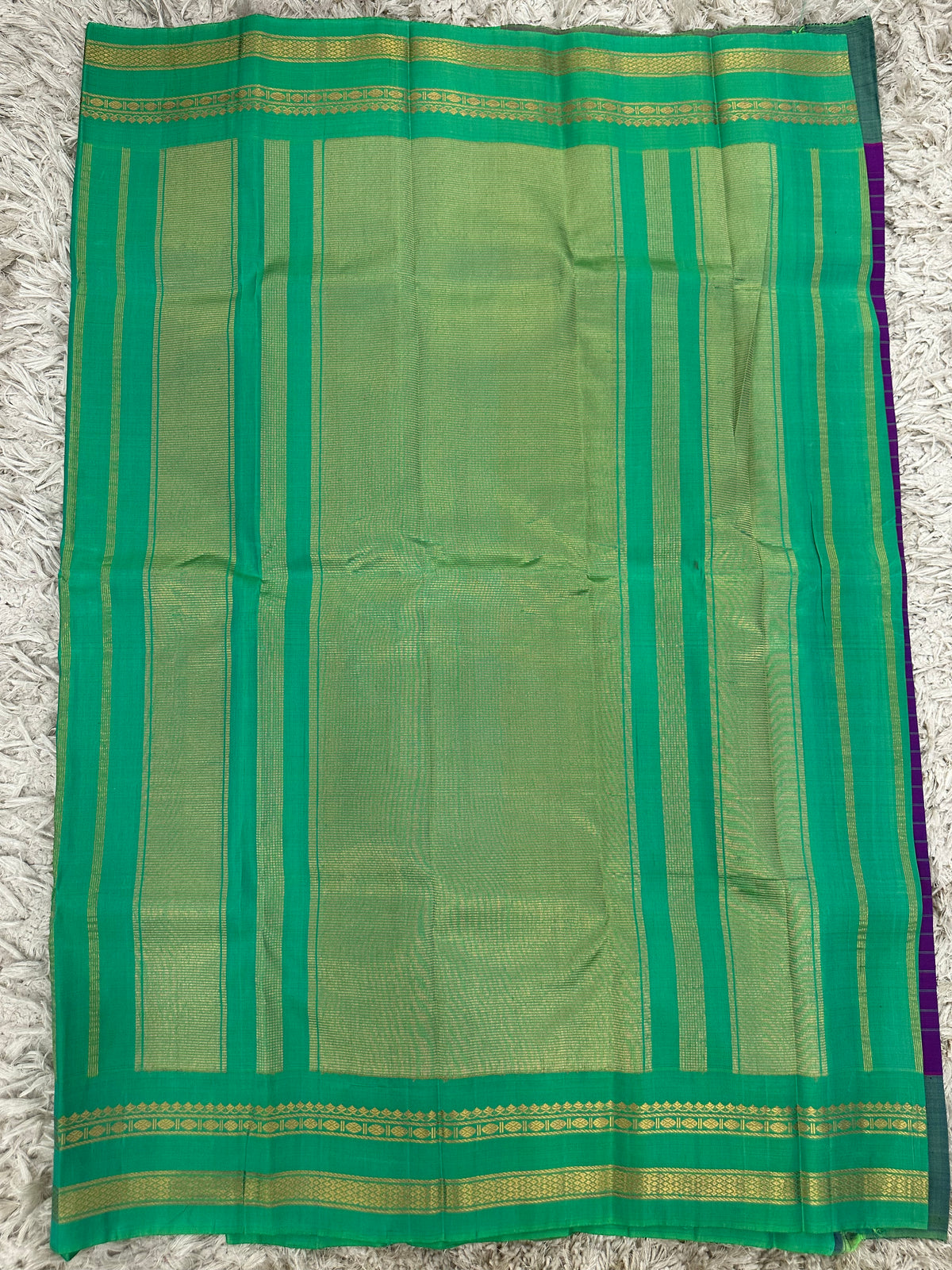 Gadwal Pattu Gap Border Saree