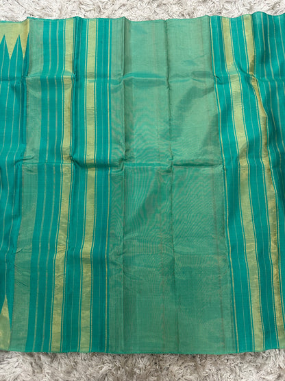 Gadwal pattu temple border saree 